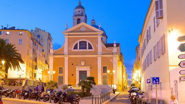 De Charme Centre Historique Ajaccio *